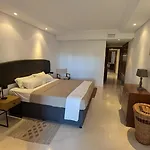 Tranquil Beachfront Mar Azul Appartement