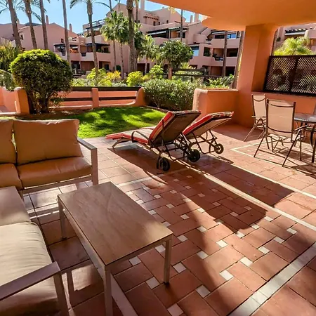 Tranquil Beachfront Mar Azul Apartment *