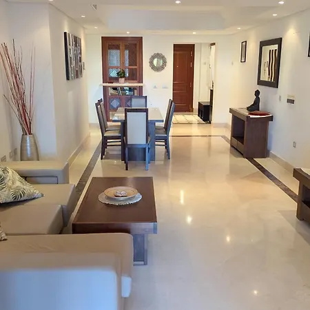 Tranquil Beachfront Mar Azul Apartment *