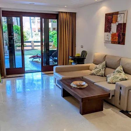 Tranquil Beachfront Mar Azul אסטפונה