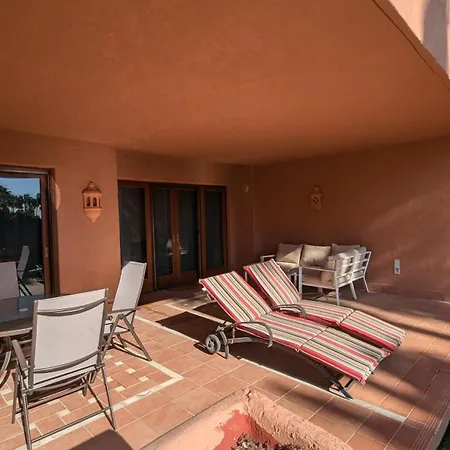 Tranquil Beachfront Mar Azul Apartment Estepona