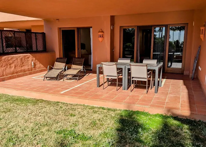 Tranquil Beachfront Mar Azul Apartment *