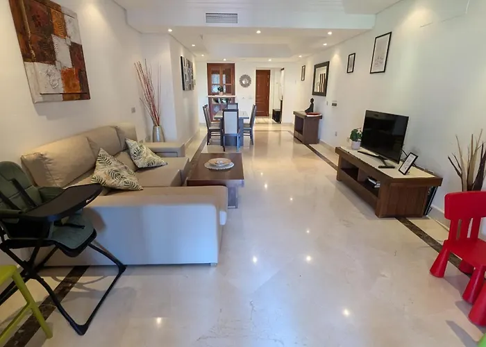 Tranquil Beachfront Mar Azul Apartment Estepona