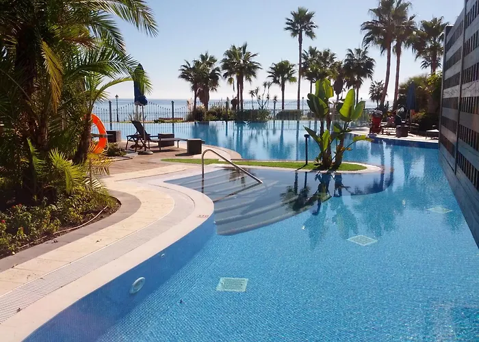 Apartamento Tranquil Beachfront Mar Azul Estepona