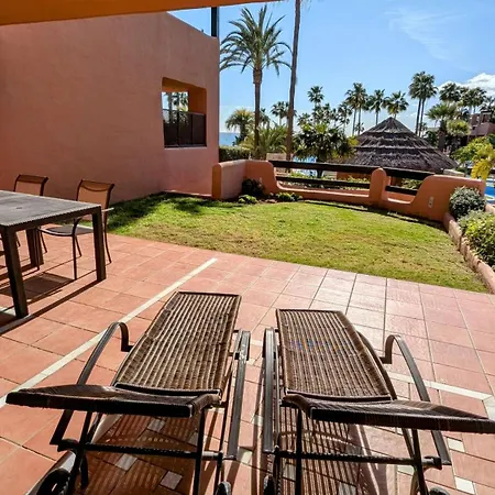 Tranquil Beachfront Mar Azul Estepona
