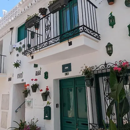 Tranquil Beachfront Mar Azul *